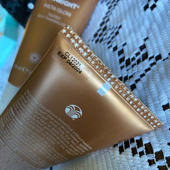 NWT ☀️🕶️ 2 TUBES INSTA GLOW SUN NATURAL SELF TANNING LOTION - Picture 7 of 11